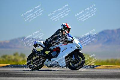 media/Mar-25-2024-Moto Forza (Mon) [[8d4319bd68]]/4-Novice Group/Session 2 (Turn 9 Side)/